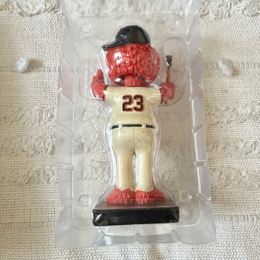 ELMO -SF Giants Sesame Street Elmo Bobblehead 7/30 2023 SGA Bobble San Francisco - Picture 5 of 7